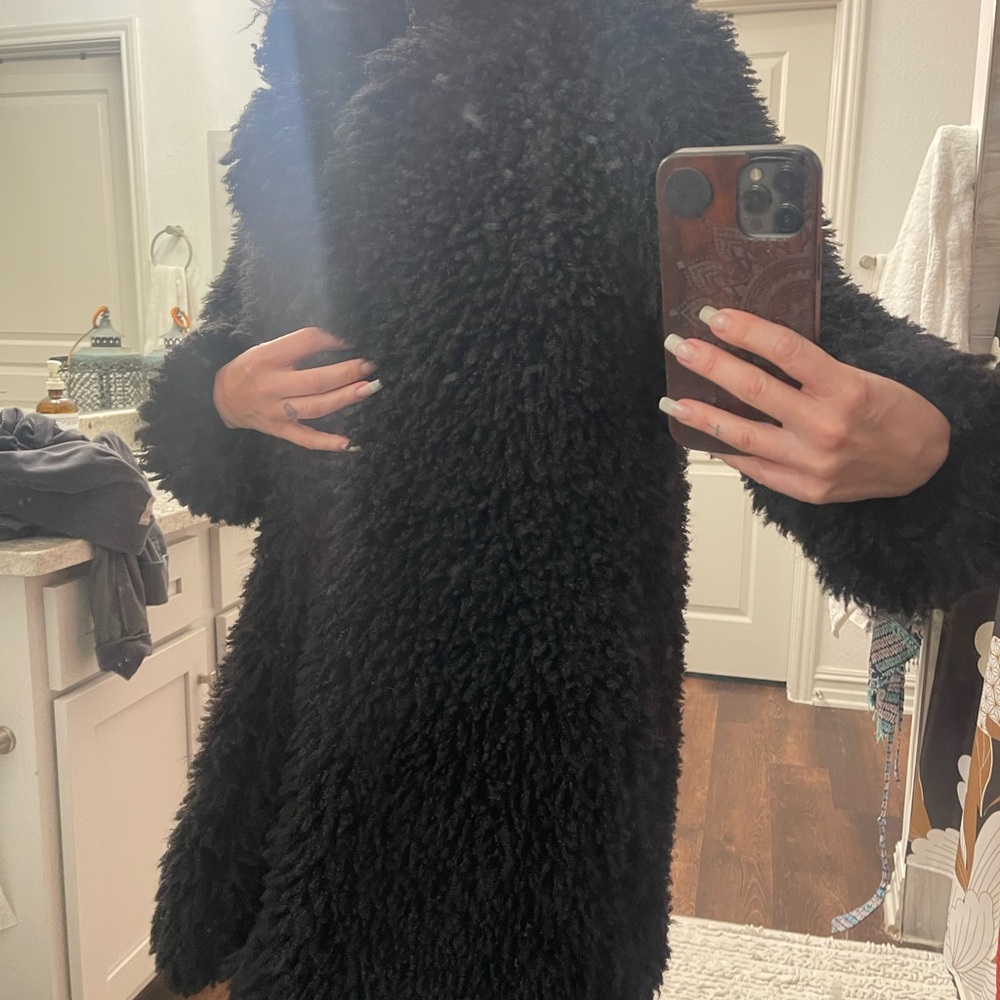Fuzzy thin jacket black